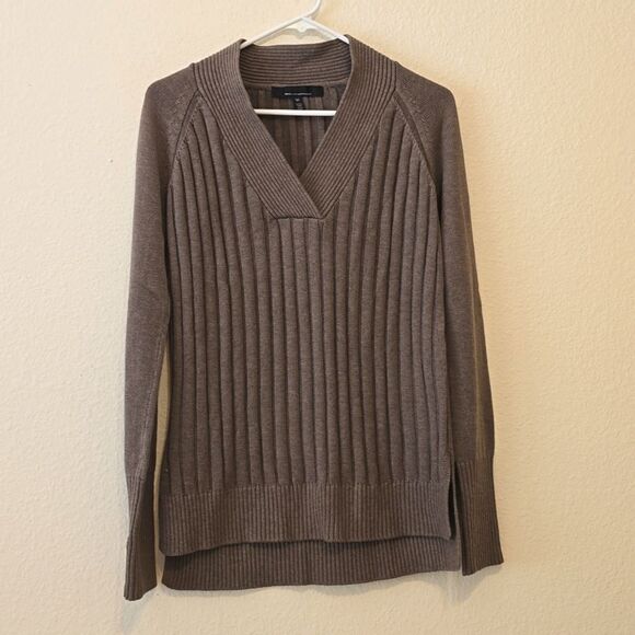 White House Black Market Long sleeve ribbed tunic. Taupe color. Size XSmall - Picture 3 of 11